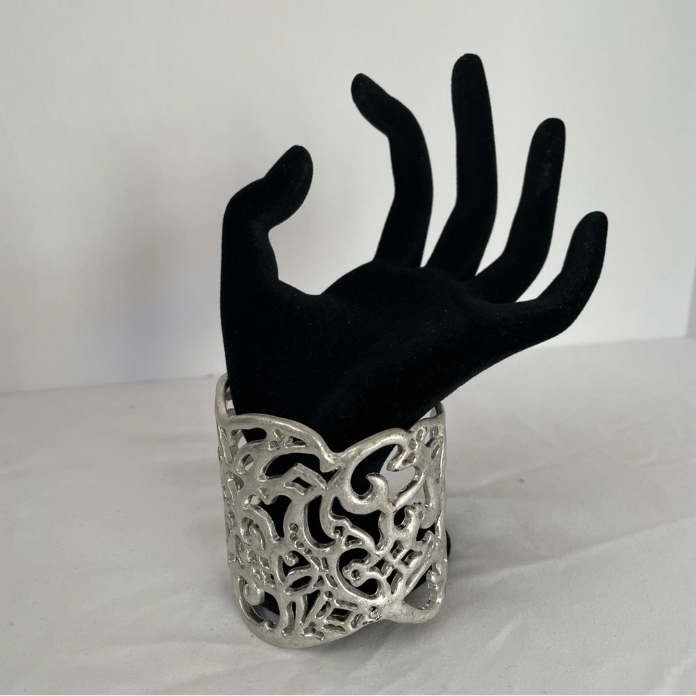 Jessica Simpson silver plated cuff bracelet